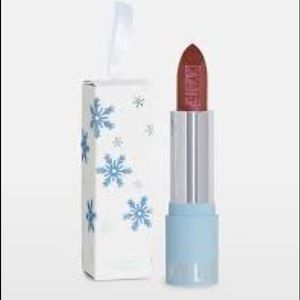 Kylie stay cozy lipstick